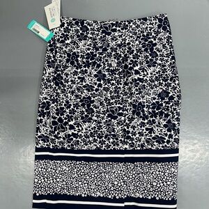 Margaret M Black and White Floral Pencil Skirt